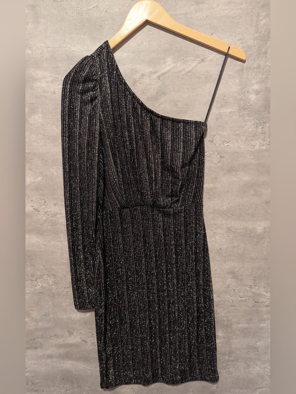 Vero Moda One-Shoulder Black Silver Shimmer Dress